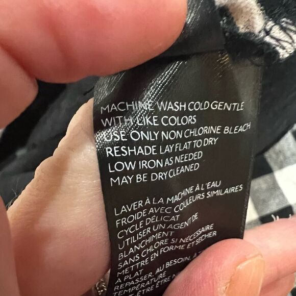 Anthropologie Pilar V-neck Black Lack Relaxed Fit casual top size medium - Picture 13 of 13